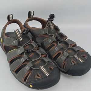 KEEN Men's Clearwater CNX Waterproof Sandals Gray/Brown Size 7